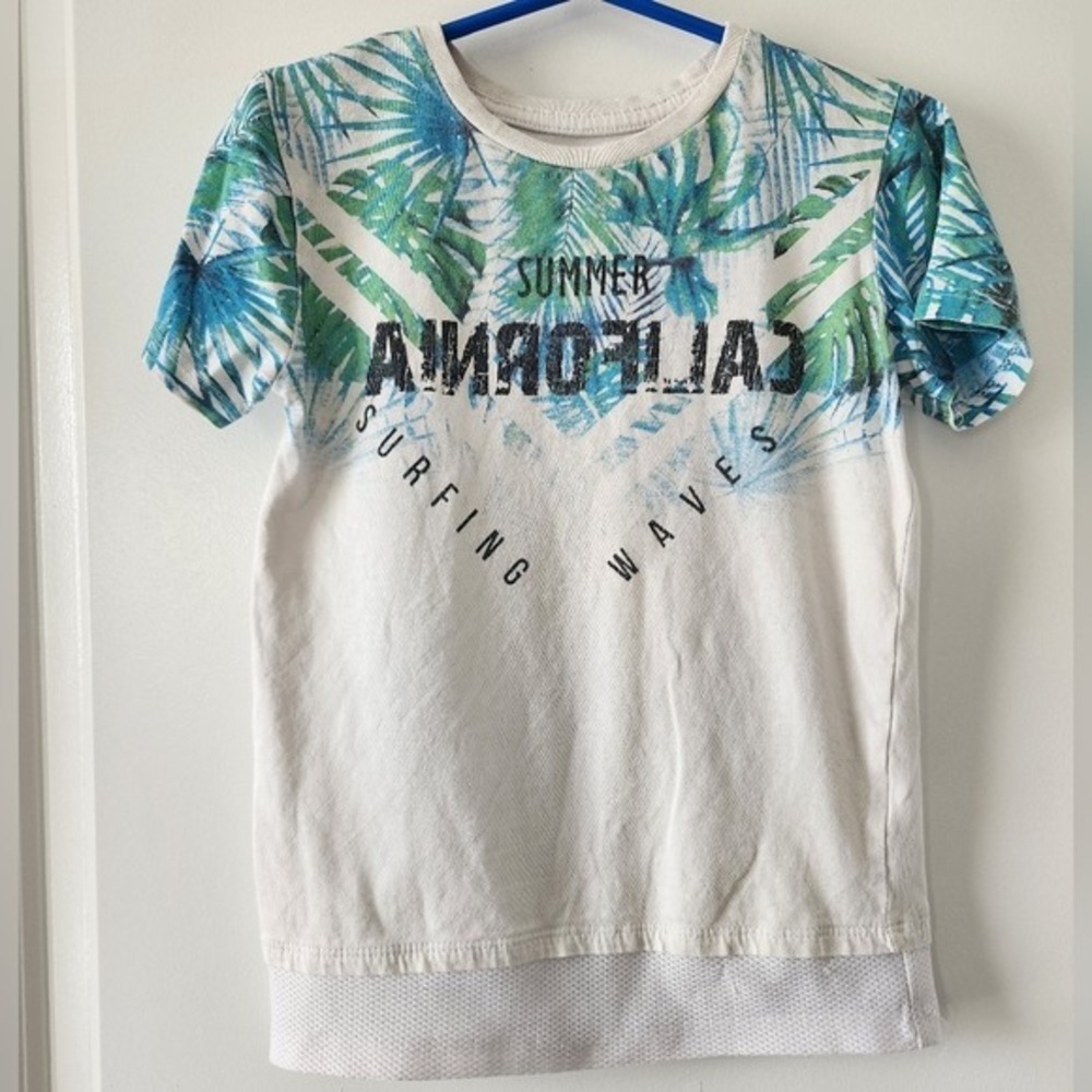 Kid's California Surfing Waves Tropical Palm Print Mesh Hem Graphic Tee Size 110